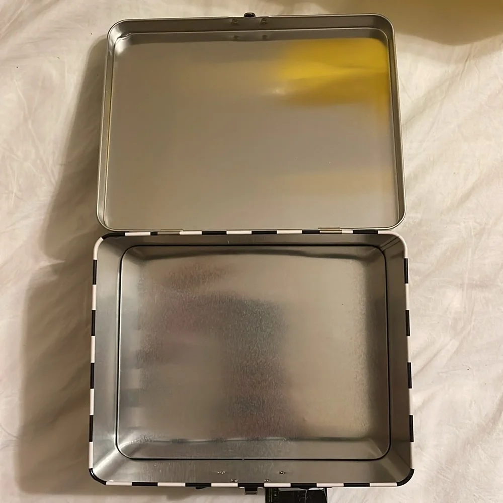 Beetlejuice Lunchbox Tin Metal Lunch Box Carry All Black White Stripe Betelgeuse